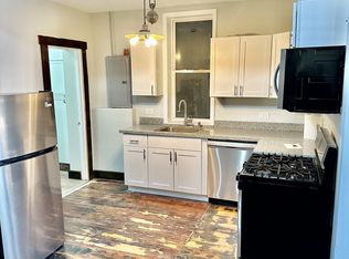 1920 W Cermak Rd APT 1F, Chicago, IL 60608