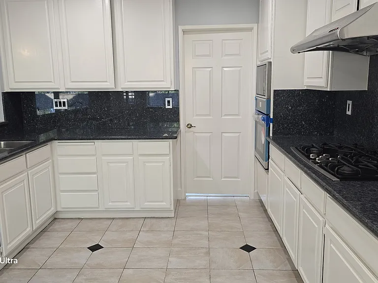 201 Spyglass Ln — Photo 10