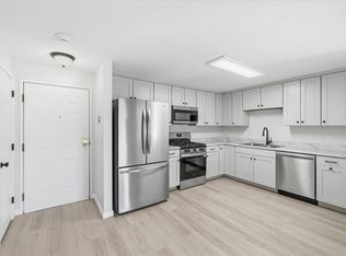 Knightsbridge Arms, Nashua, NH 03063