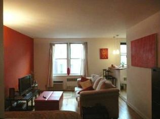 220 Berkeley Pl #2J, Brooklyn, NY
