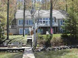 523 Eastwood Shrs, Traverse City, MI 49685