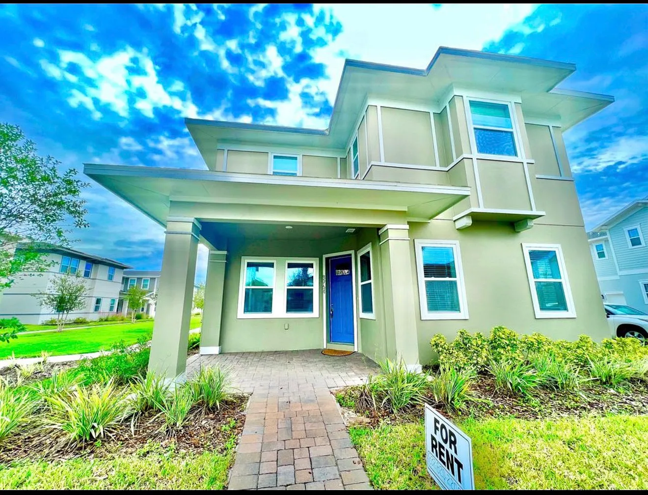 3 bed, 2187 sqft, $3,490 — Photo 1
