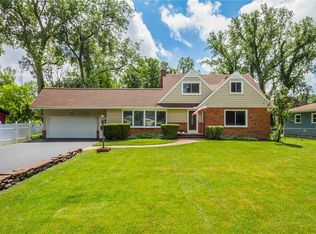 105 Red Rock Rd, Rochester, NY 14626