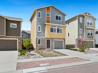 834 Grissom Dr, Colorado Springs, CO 80915