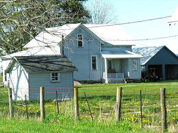 3rd image of 3908 Zinnia Ave