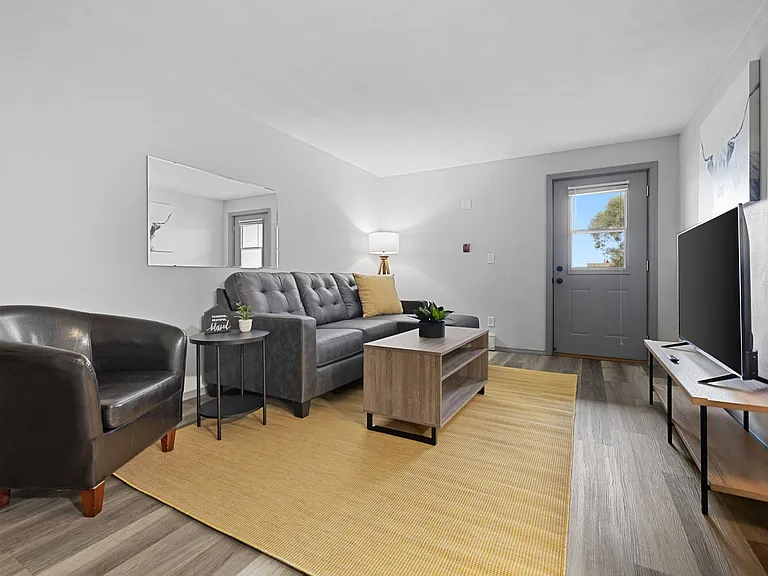 1005 S Lake St #G — Photo 7