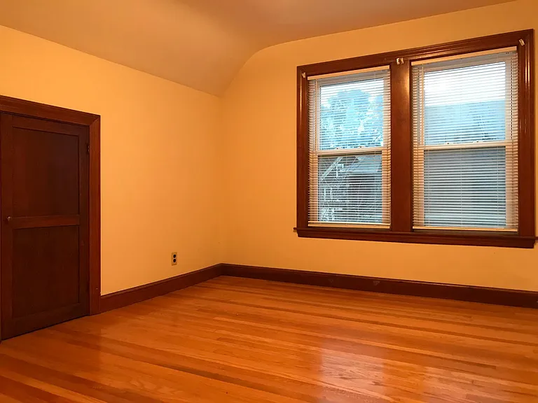 35 Mount Vernon St #2 — Photo 15