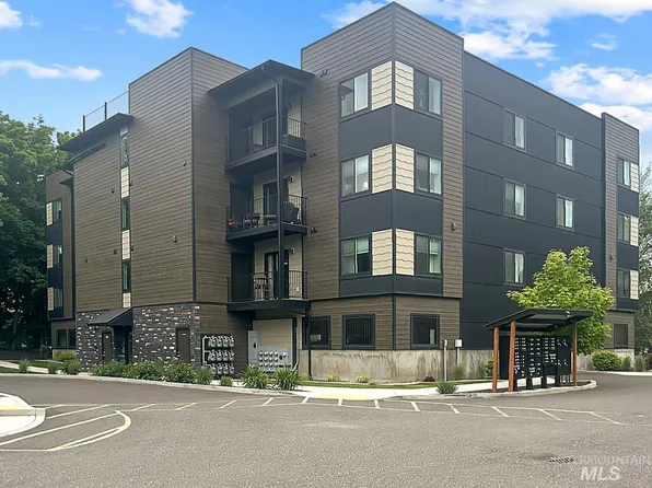 109 N Almon St #101, Moscow, ID 83843