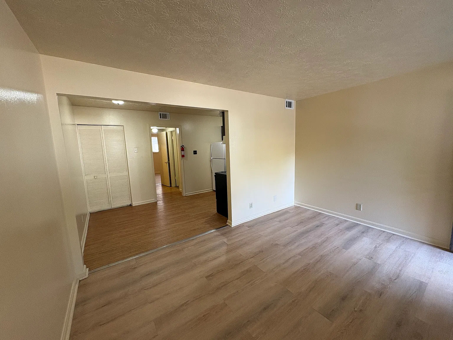 1 bed, 596 sqft, $895 — Photo 4
