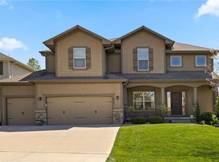 2711 SW 9th Ter, Lees Summit, MO 64081