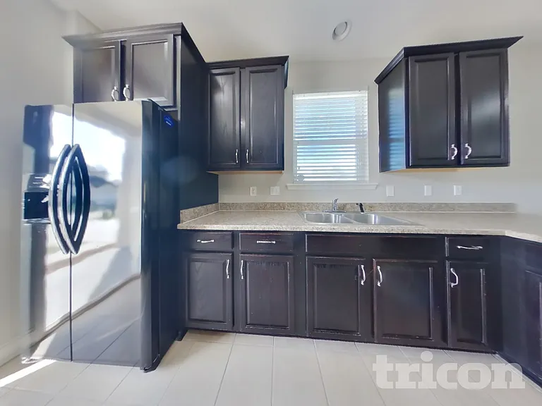 3088 Holly Grove Ln — Photo 6