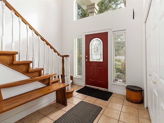 5th image of 88 Chilco Ridge Pl