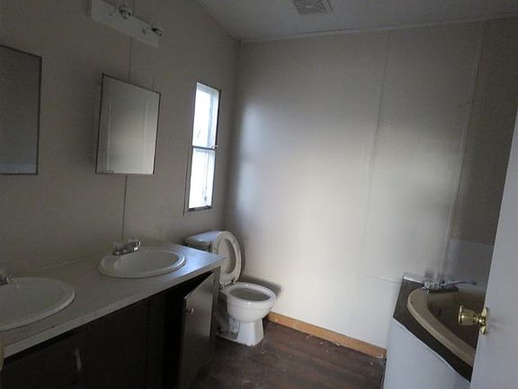5th image of 274 Crescent Meadows Ln