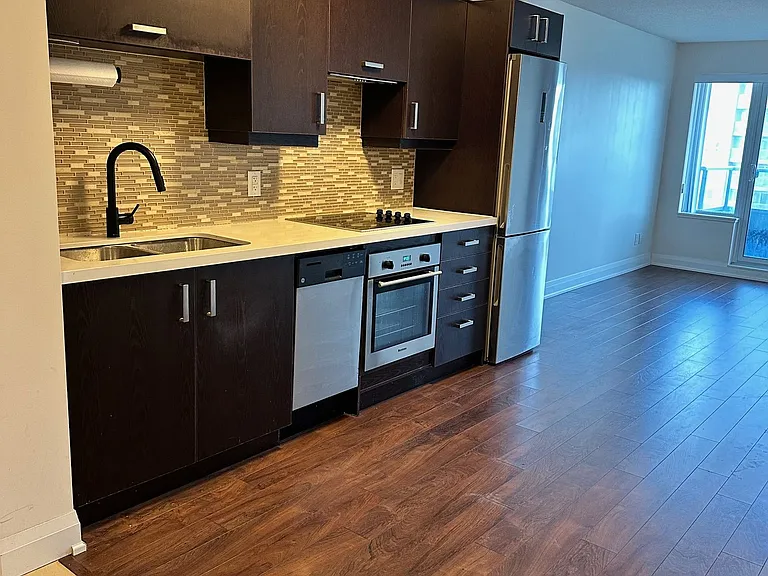 18 Uptown Dr #1703 — Photo 7
