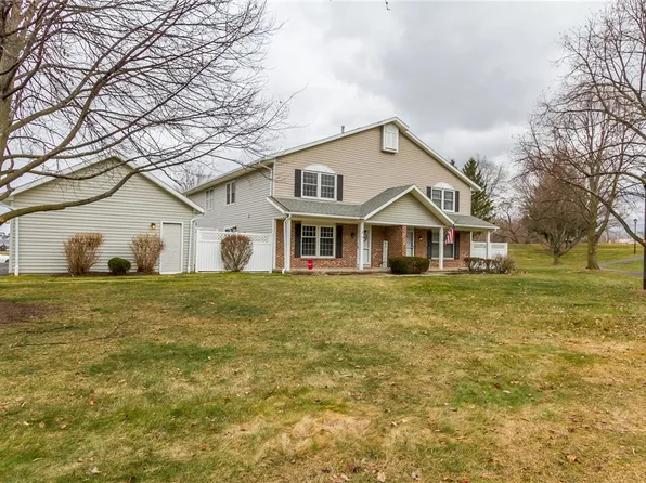 139 Dessie Hts, West Henrietta, NY 14586