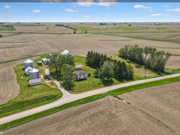 926 330th Ave, Grinnell, IA 50112