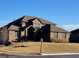 8054 Swallowtail St, Papillion, NE 68046