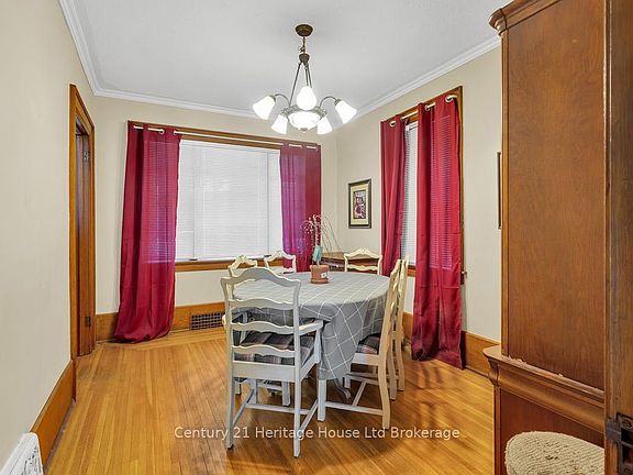 5th image of 48 Brock St W