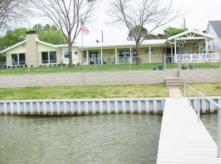 148 Peninsula Point Ter, Mabank, TX 75156