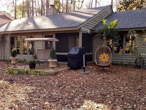 3rd image of 9 Fernwood Trl