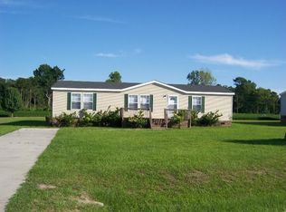 306 Chickory Ct, Stella, NC 28582