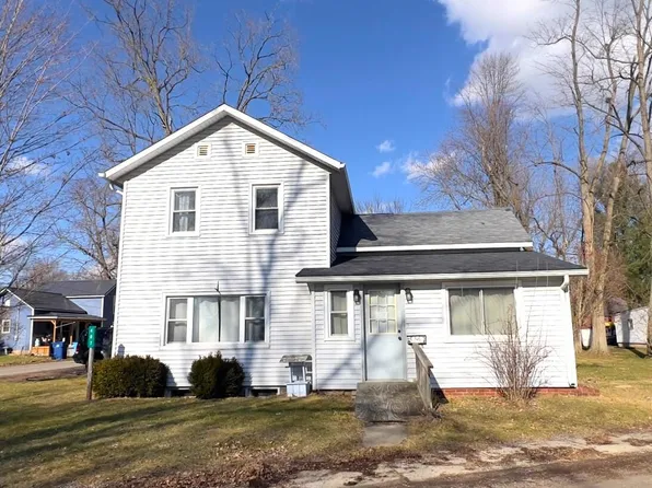 407 Barry St, Colon, MI 49040