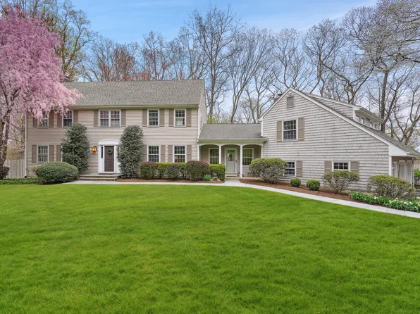 27 Easthill Road, Stamford, CT 06903