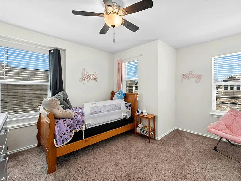 1124 Aronia Ln — Photo 23