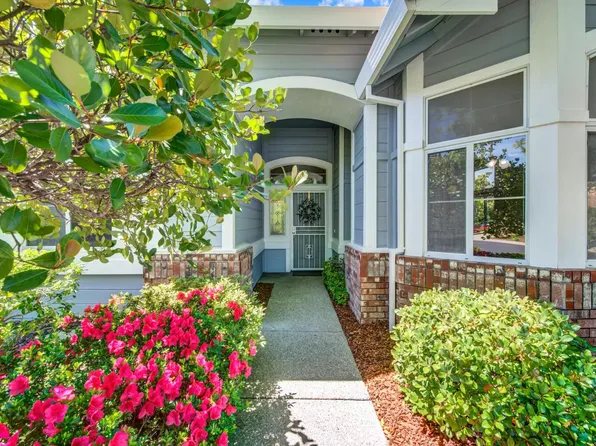 7100 Kingbird Ln, Roseville, CA 95747