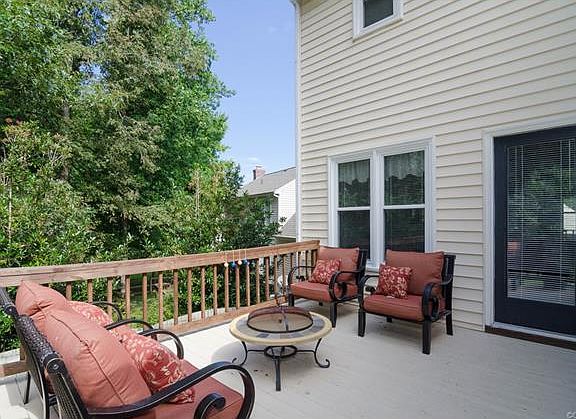 3rd image of 6159 Winding Hills Dr