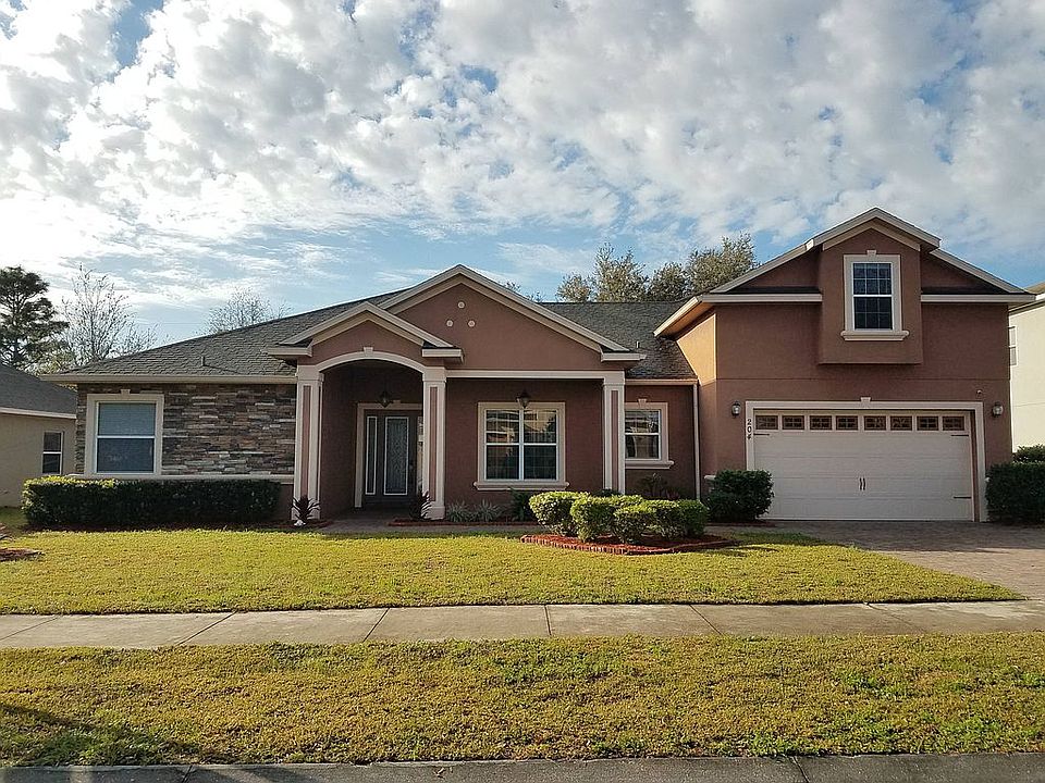 1st image of 204 Shady Heather Ln