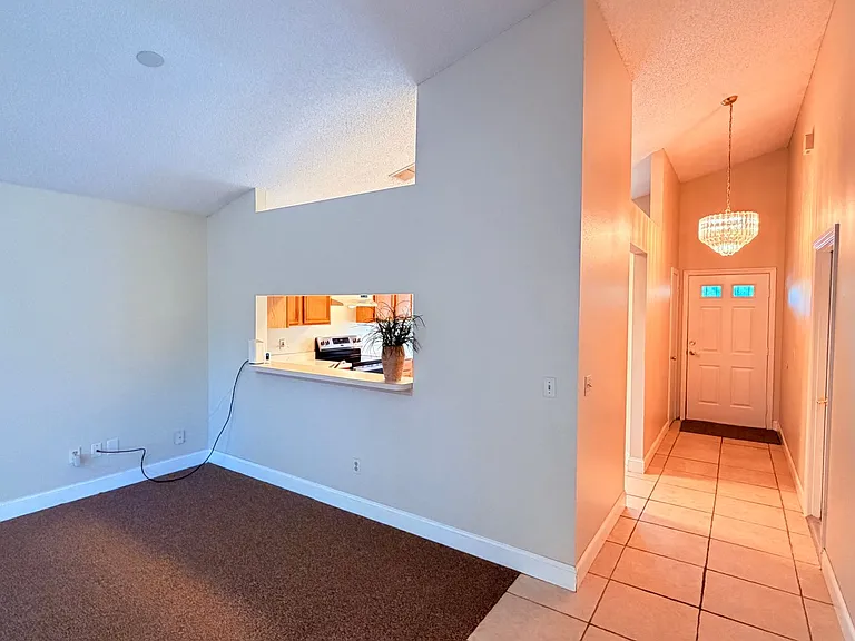 10725 Brice Ct — Photo 7