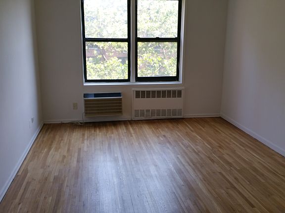 3rd image of 10025 Queens Blvd APT 4L