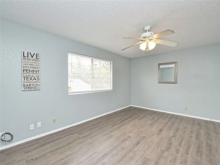 5809 Spring Meadow Rd #B — Photo 10