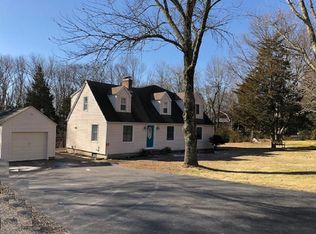 732 Hartford Pike, Scituate, RI 02857