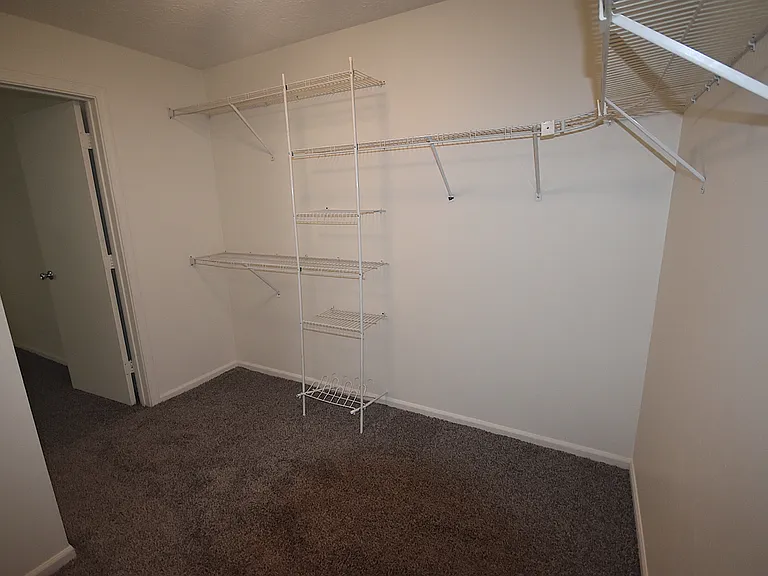 Waveland Place Apartments — Photo 83