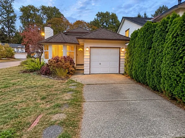 12030 206b St, Maple Ridge, BC V2X 9T7