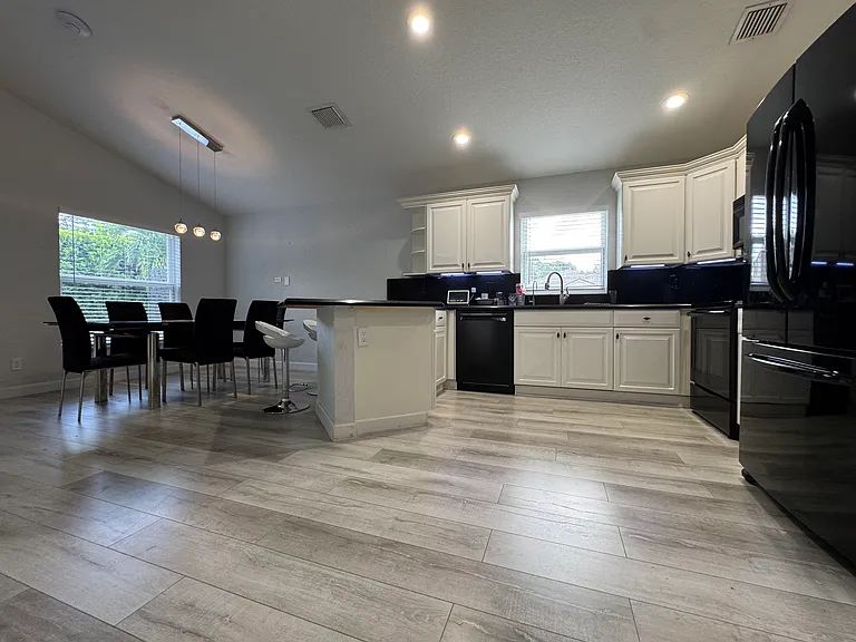 1664 Oak Berry Cir — Photo 9