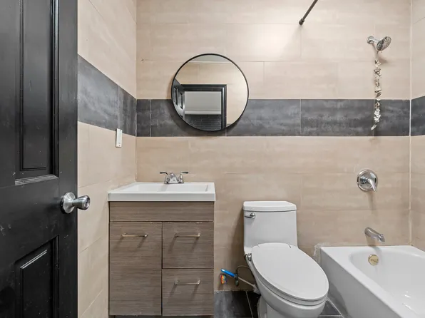 609 Lexington Avenue image 27 of 43