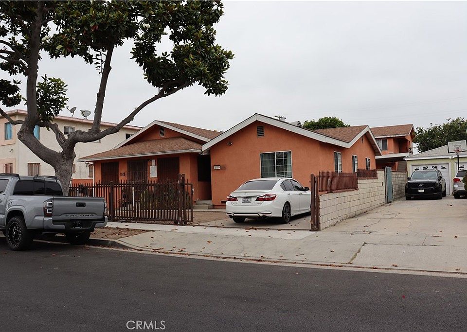 2nd image of 1025 W 103rd St