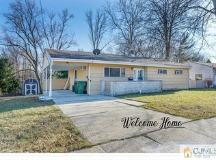 5 Brookside Rd #5, Edison, NJ 08817