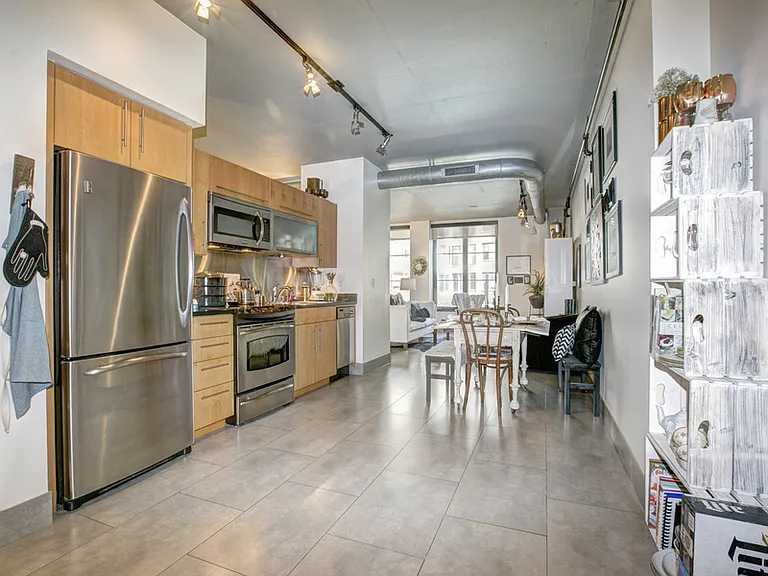 1133 14th St NW #411 — Photo 3