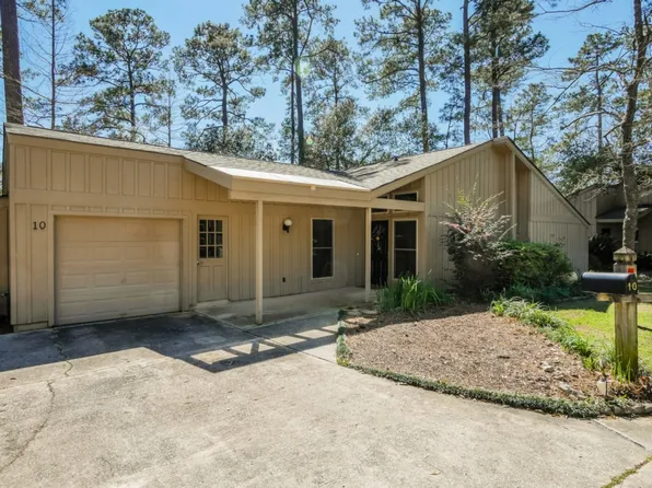 10 S Court Villa Dr, Mandeville, LA 70471