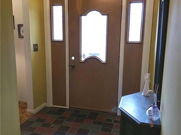 3rd image of 3220 W Sharon Dr
