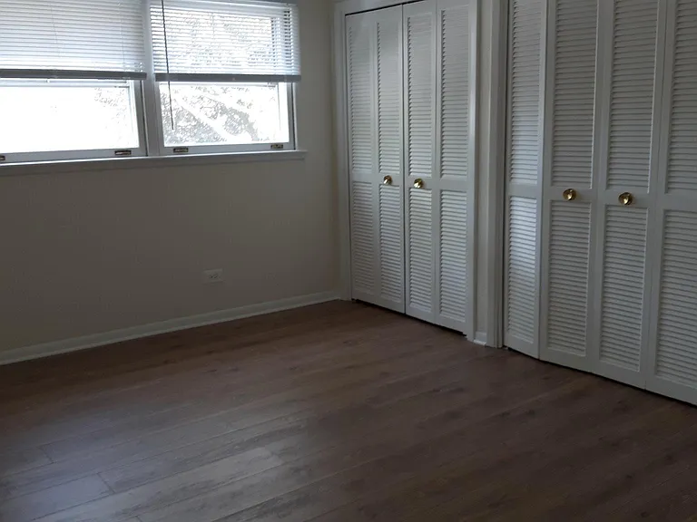 6558 N Richmond St #201 — Photo 4