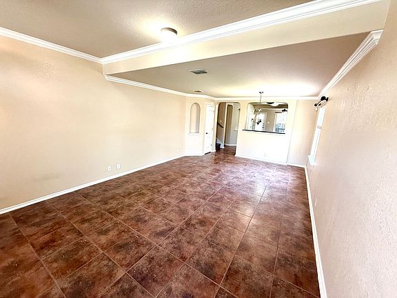 4th image of 8130 Shumard Oak Dr