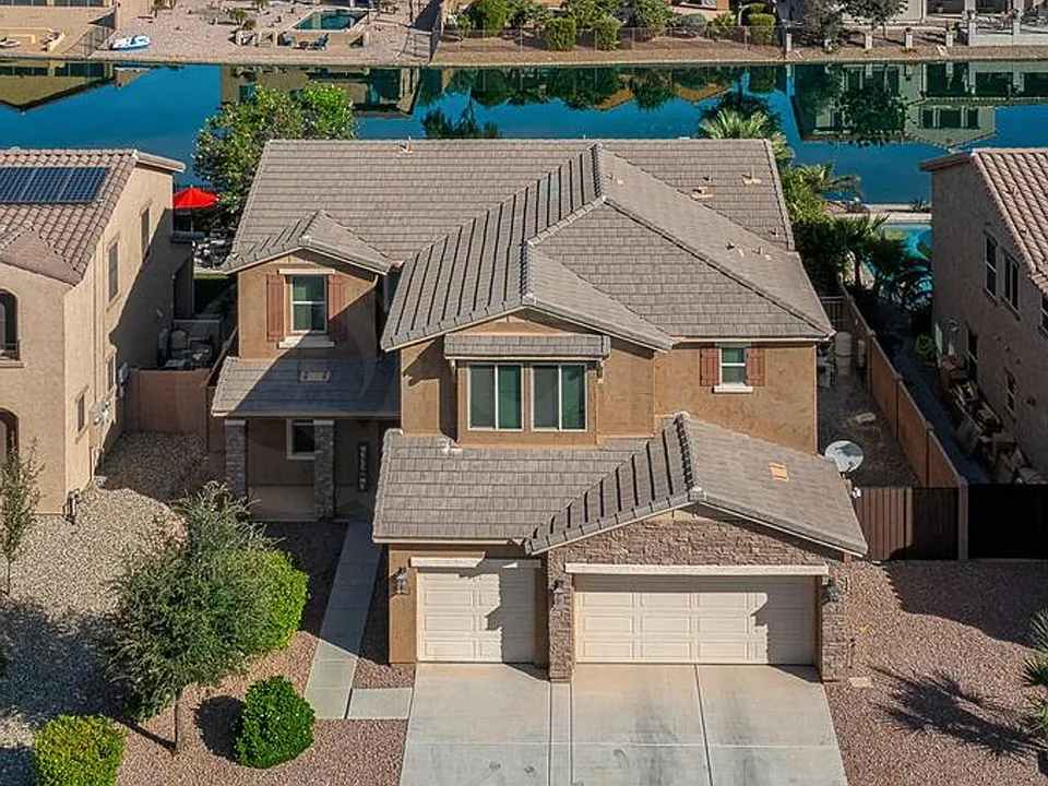 40756 W Parkhill Dr