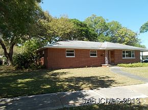 3rd image of 74 Fullerwood Dr