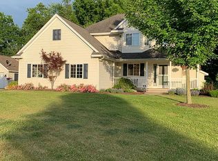 4057 S Rolling Ridge Dr, Wayland, MI 49348