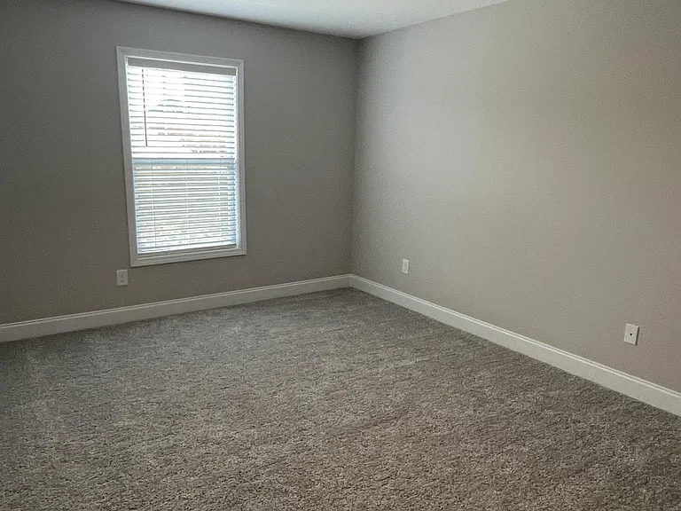 338 Broadberry Ave — Photo 18